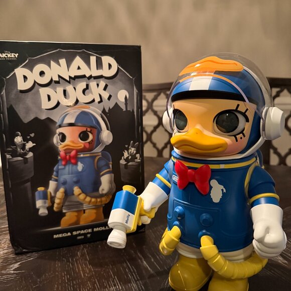 Pop Mart (Disney) - Mega Space Molly Donald Duck 400% - Picture 7 of 12